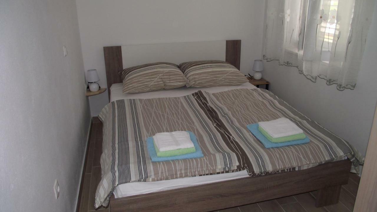 Apartmani Filip Zadar Diklo Exteriör bild